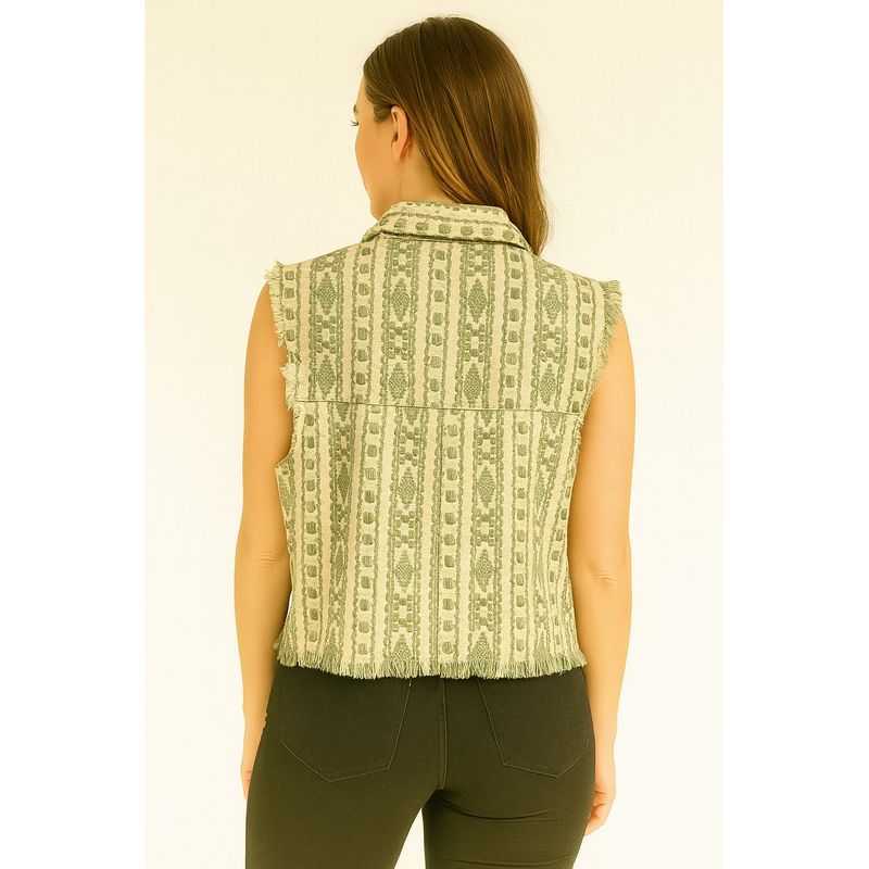resized_back_view_under_3mb