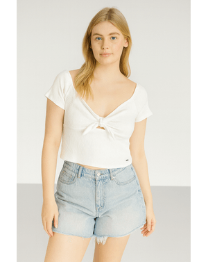 Tricou alb cu nod frontal – 68% poliester, 28% vâscoză, 4% elastan 24POS56217
