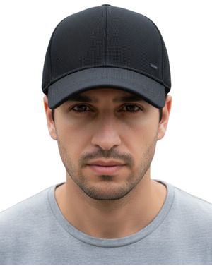 Șapcă bărbătească neagră 25TAI04015