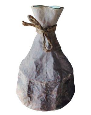 Vază decorativă din metal cu finisaj patinat 25TAI50001