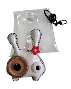 Breloc copii iepuraș alb cu detalii decorative 25TAI07006