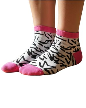 Șosete damă cu model abstract alb-negru și accente roz 25TAI20055