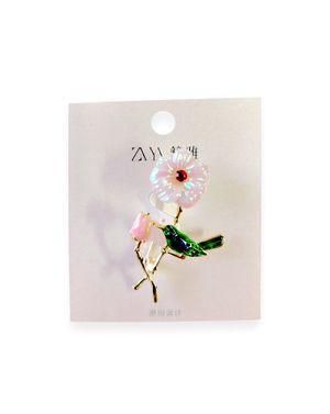 Broșă Elegantă cu Motiv Natural Pasăre și Floare M33A0111033