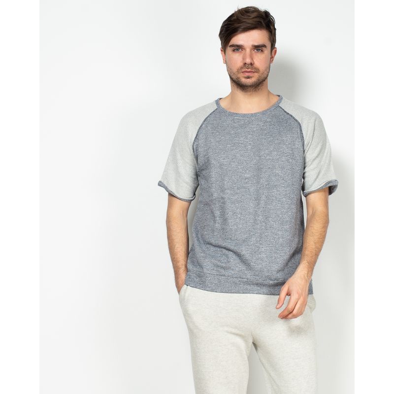 Bluza-cu-maneca-trei-sferturi-si-decolteu-rotund-927901007