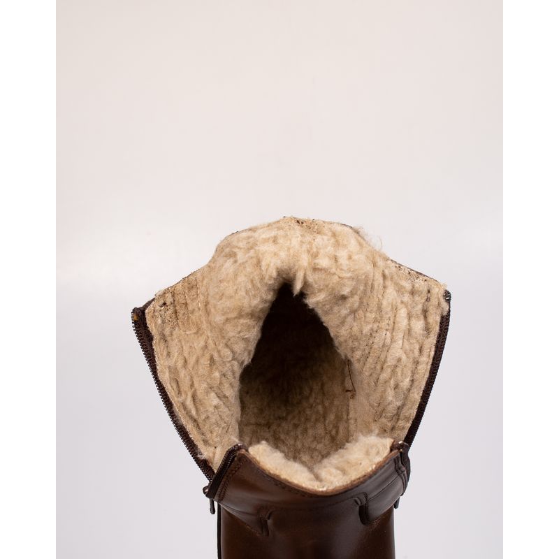 Ghete-din-piele-naturala-imblanite
