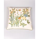 Perna-decorativa-cu-flori-brodate