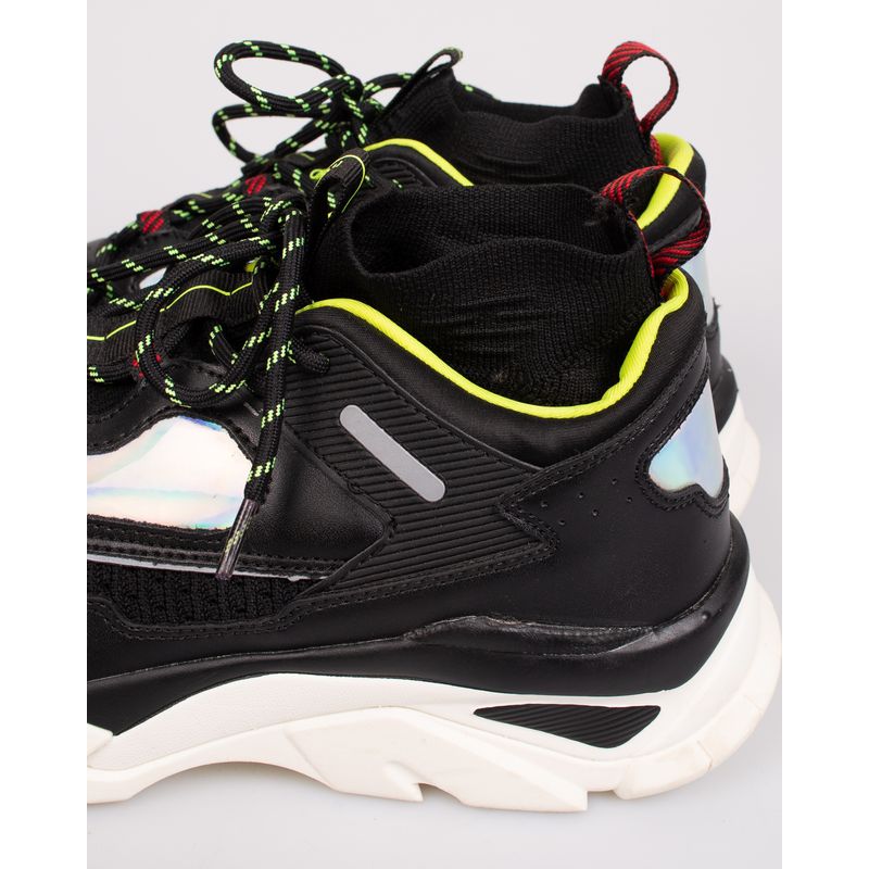 Pantofi-sport-cu-siret-si-talpa-inalta